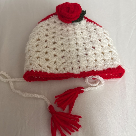 Crocheted Rose Floral Headscarf Bandana - Picture 3 of 3